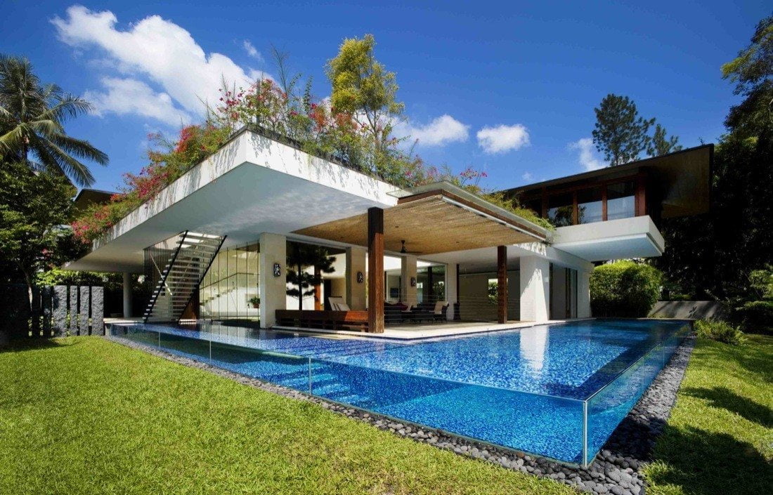 piscina em formato de aquário