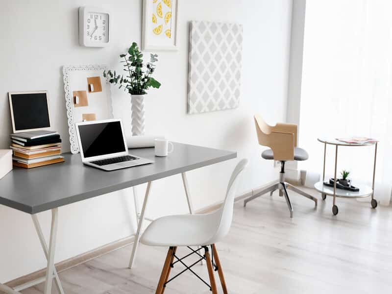 Decoração para Home Office Pequeno: 6 Dicas para Aproveitar o Espaço!