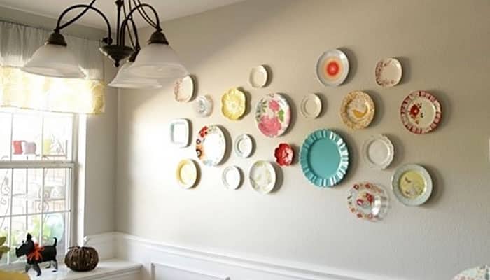 decoração parede pratos