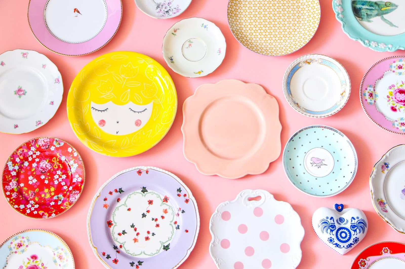 Decoração com Pratos - Dicas de como decorar a parede!