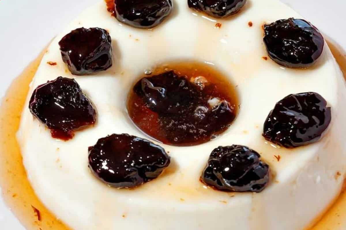 Manjar dos Deuses - Receita Tradicional com calda de Ameixa!