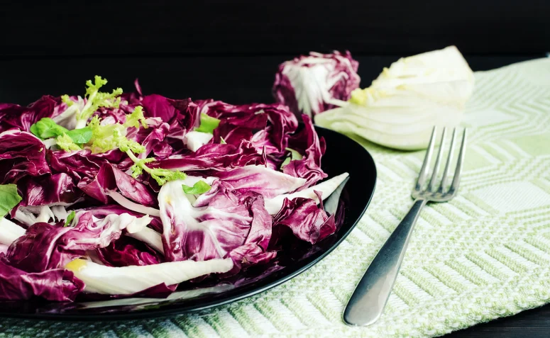 Radicchio com mostarda e parmesão