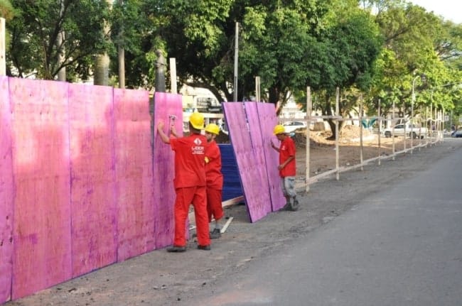 Tapume - Como proteger a área da construção? 1 Tapume - Como proteger a área da construção?
