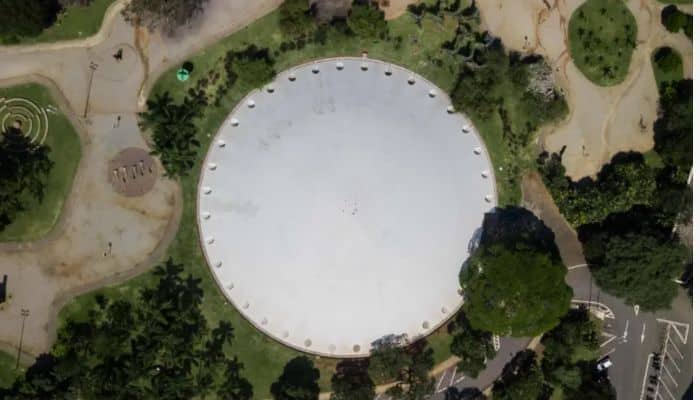 A Arquitetura de Oscar Niemeyer no Parque Ibirapuera em São Paulo