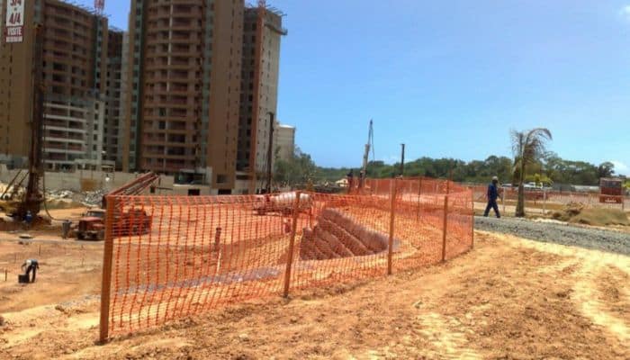 Tapume - Como proteger a área da construção? 4 Tapume - Como proteger a área da construção?