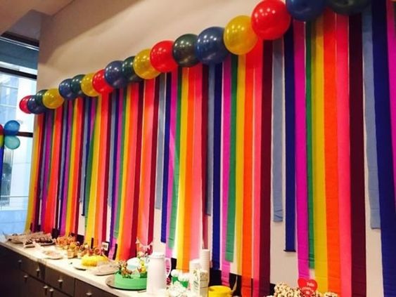 Decorando a parede com papel crepom papelcrepom6