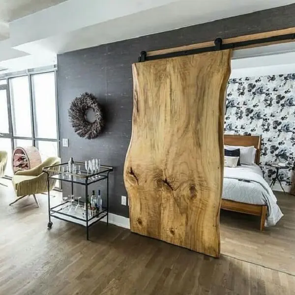 Porta de Correr para Sala: 4 Opções de Modelos com dicas de decoração!