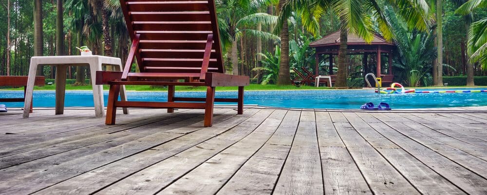 Piso antiderrapante na piscina