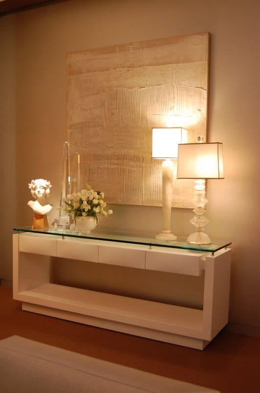 Dicas para decorar o hall de entrada com móveis elegantes e funcionais