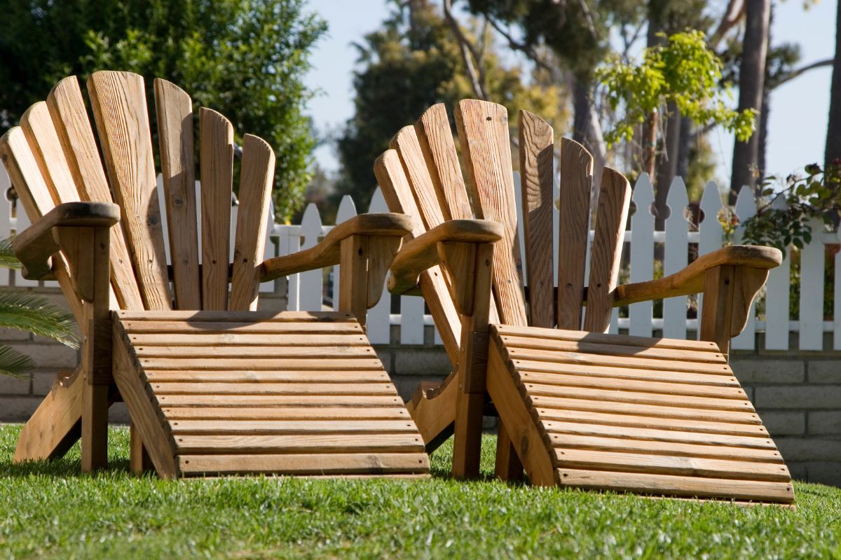 Móveis de Madeira: Mobiliário Externo Perfeito para seu Jardim Móveis de Madeira: Mobiliário Externo Perfeito para seu Jardim