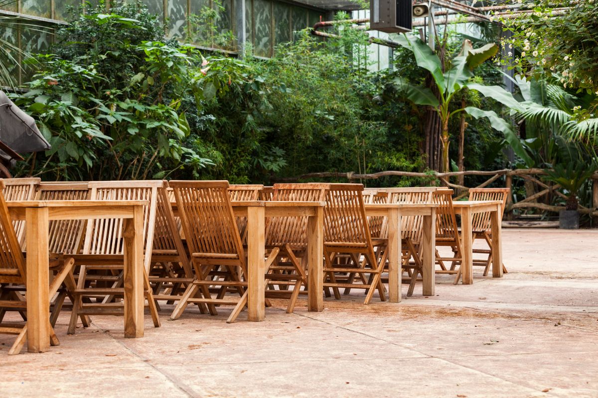 Móveis de Madeira: Mobiliário Externo Perfeito para seu Jardim Móveis de Madeira: Mobiliário Externo Perfeito para seu Jardim