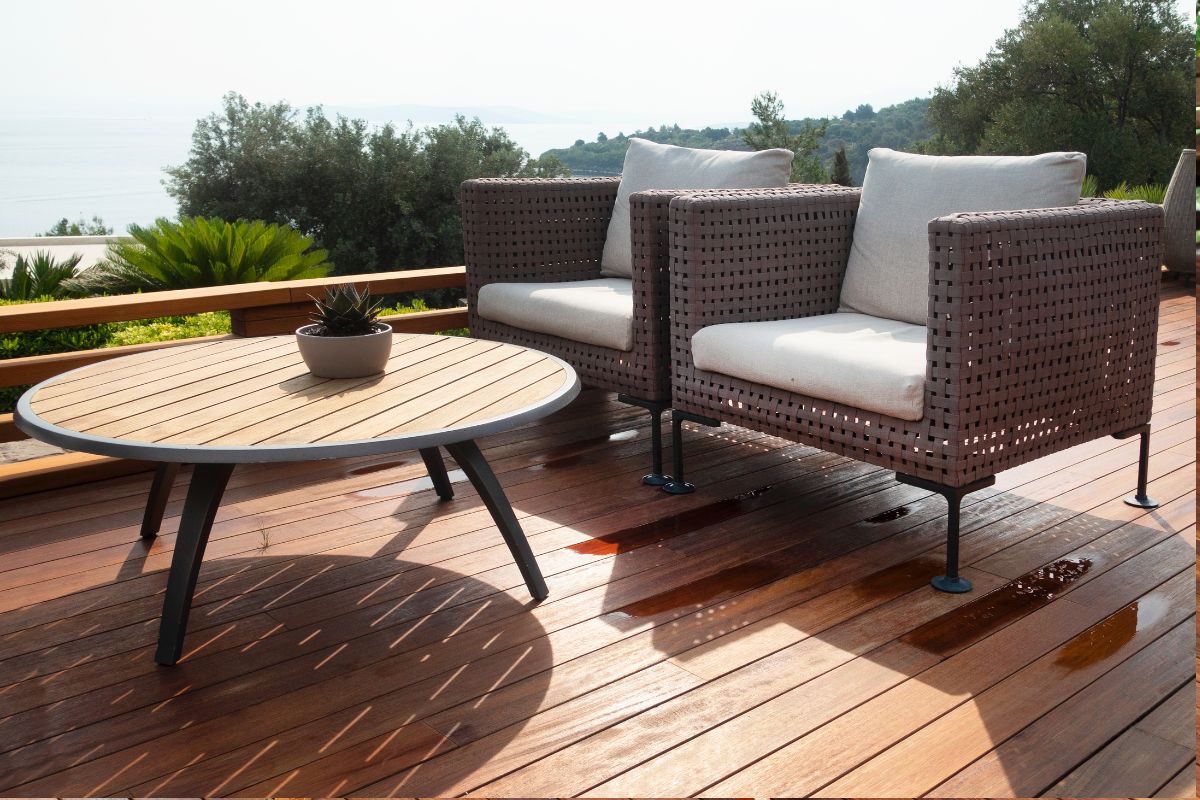 Móveis de Madeira: Mobiliário Externo Perfeito para seu Jardim Móveis de Madeira: Mobiliário Externo Perfeito para seu Jardim