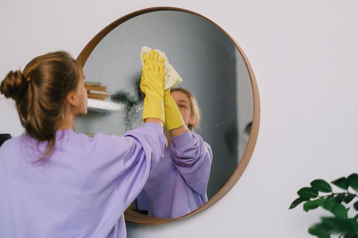 Espelhos na decoração: dicas para ampliar e valorizar os ambientes