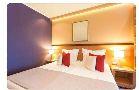 Como escolher a paleta de cores certa para o quarto de casal? Decoração de quartos de casal: Dicas para criar um ambiente aconchegante e romântico.