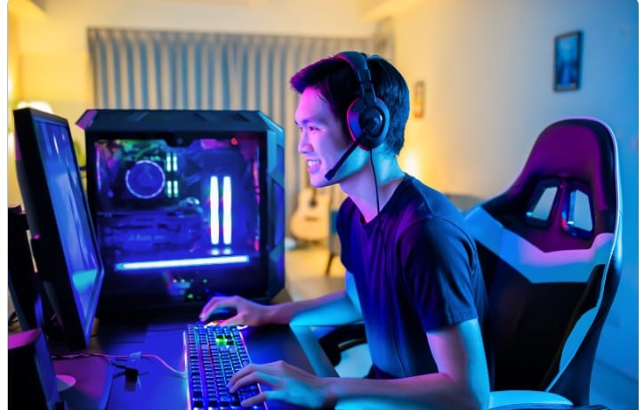 Dicas para criar um quarto gamer Ideias de Quarto Gamer - Dicas e inspirações para criar o espaço perfeito para jogar