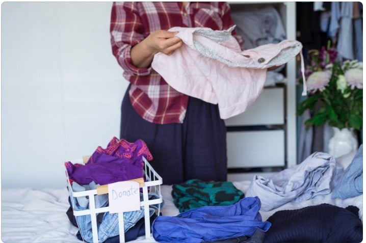 Aprenda a desapegar Organização de Closet Pequeno: Dicas e Truques