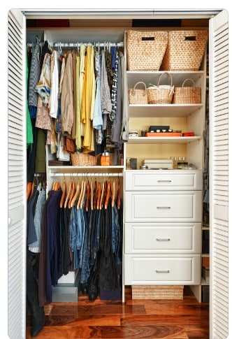 Organização de Closet Pequeno: Dicas e Truques 1 Organização de Closet Pequeno: Dicas e Truques