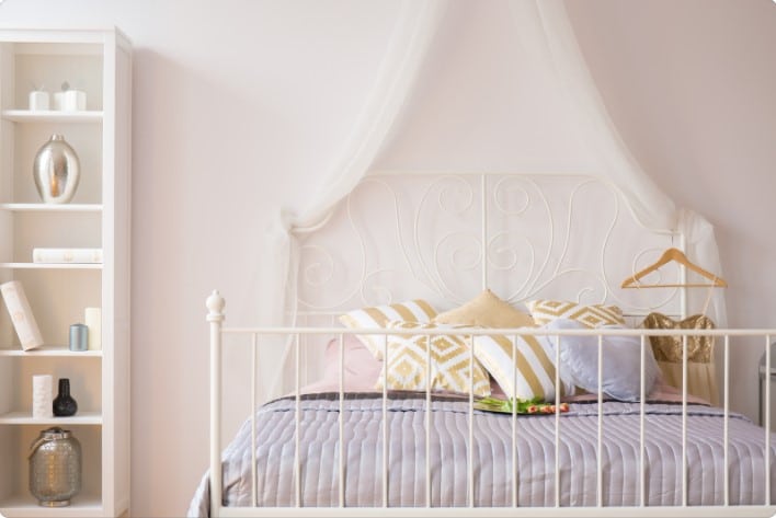 O que fazer para manter o quarto minimalista organizado? Decoração Minimalista de Quartos