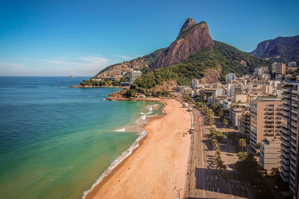 O Significado da Arquitetura do Pão de Açúcar para o Urbanismo Brasileiro 3 5 Incríveis Fatos Sobre o Rio de Janeiro Que Vão Surpreender Você!
