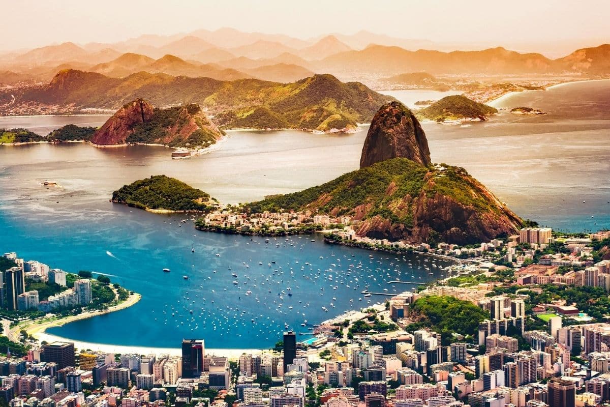 O Significado da Arquitetura do Pão de Açúcar para o Urbanismo Brasileiro 1 5 Incríveis Fatos Sobre o Rio de Janeiro Que Vão Surpreender Você!