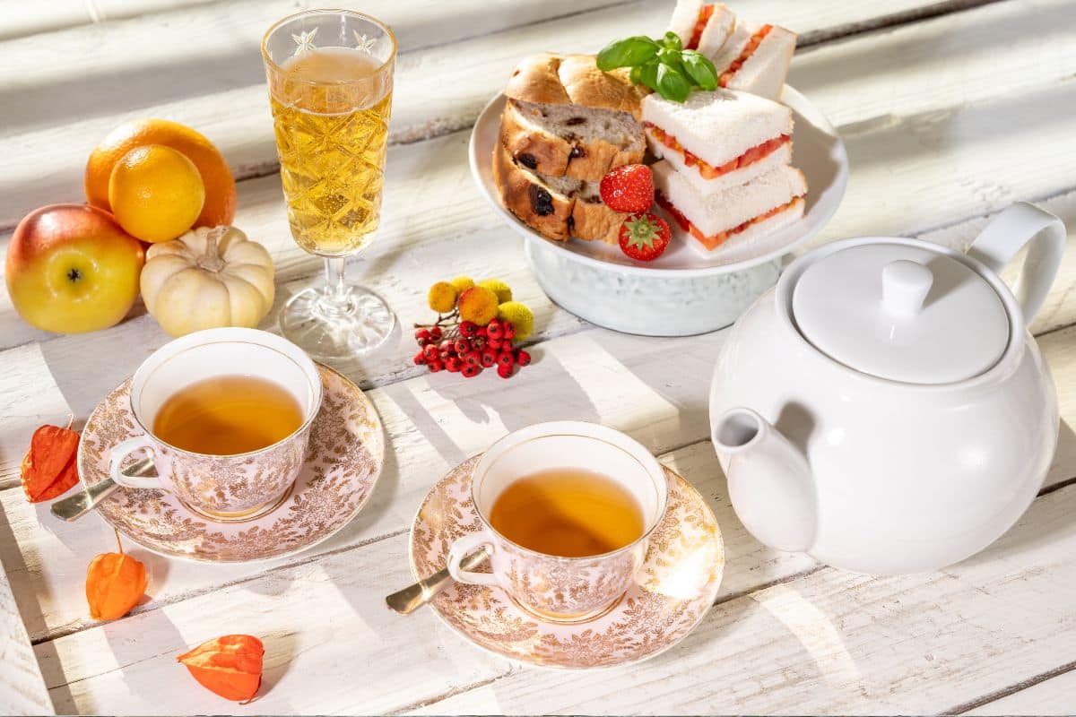 Mesa de Café da Tarde Aniversário - Comemore com estas ideias inspiradoras! 4 Mesa de Café da Tarde Aniversário - Comemore com estas ideias inspiradoras!