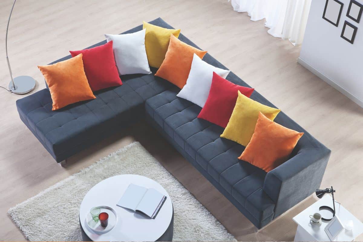 Veja Como A Escolha Do Sofá Influencia Na Decoração Da Sala!