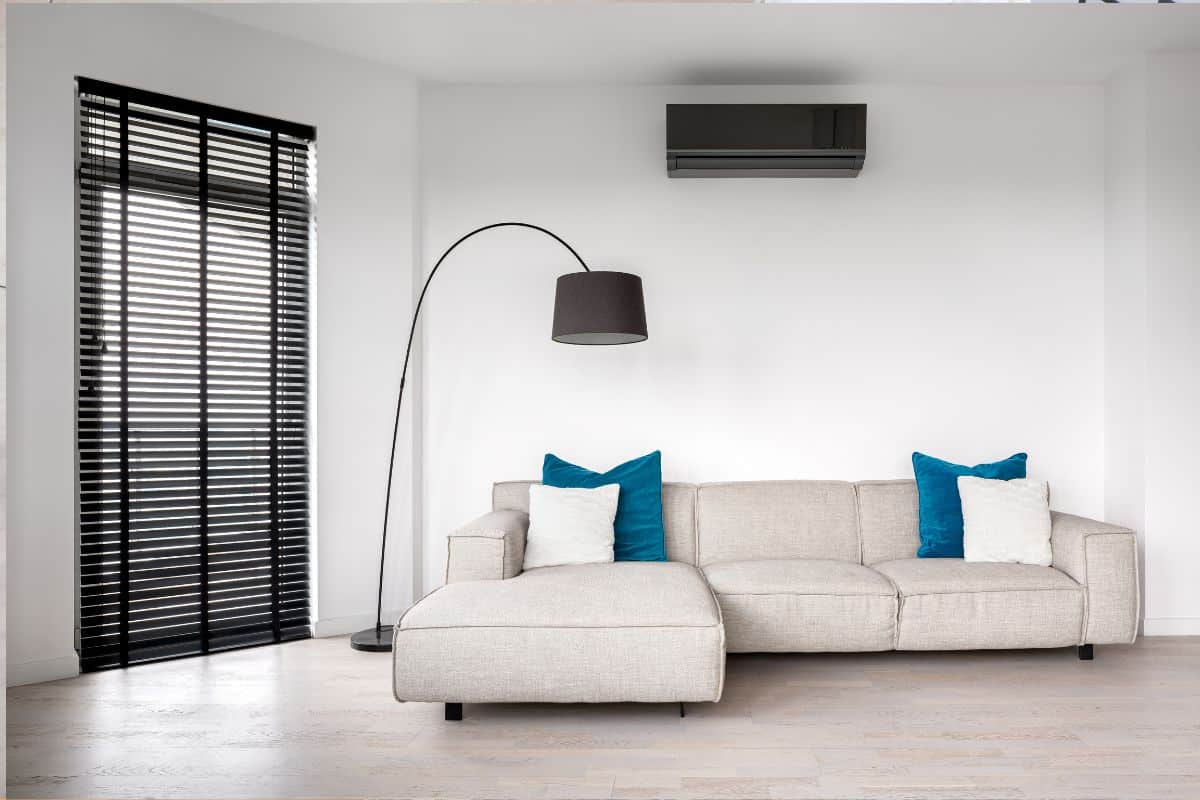 Cores Claras e Neutras: Dicas de Cores para Paredes, Pisos e Móveis que Ampliam e Iluminam o Ambiente! 9 Sofá de Canto: Versatilidade e Estilo para sua sala!