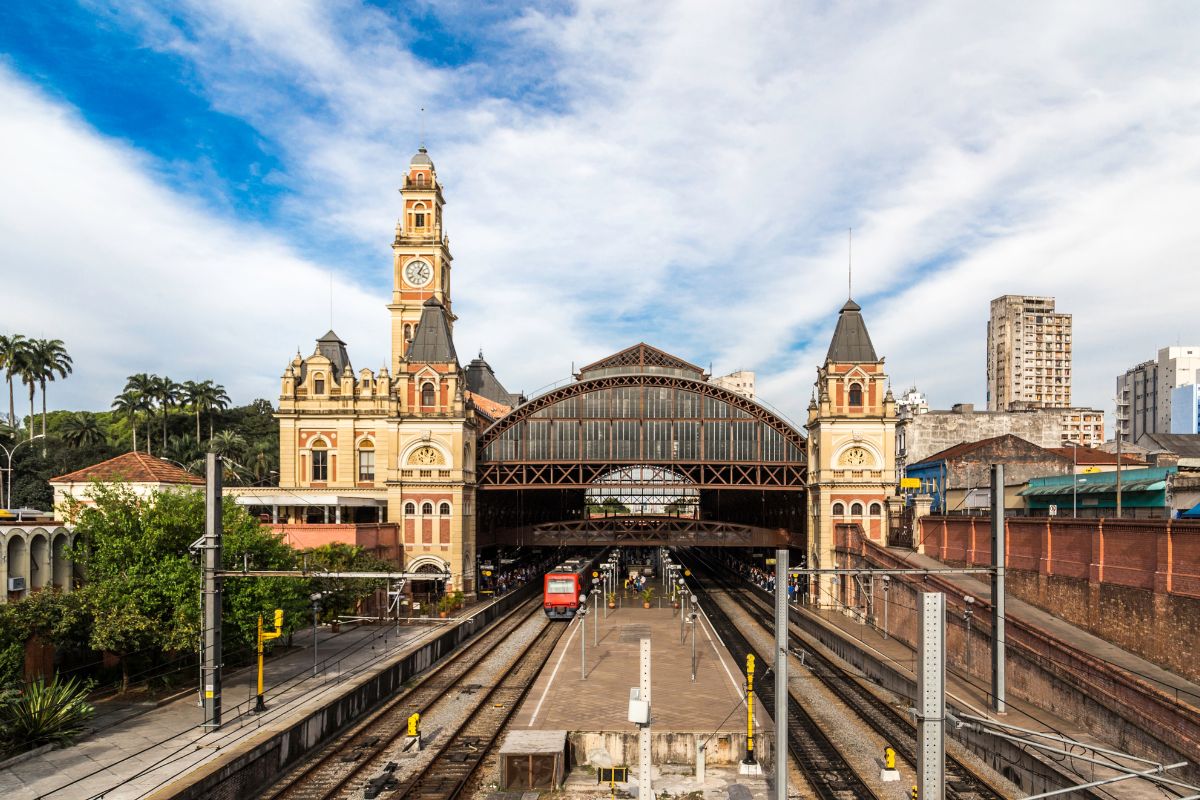 Estação da Luz em São Paulo: Um Passeio pela Arquitetura Histórica 7 Estação da Luz em São Paulo: Um Passeio pela Arquitetura Histórica