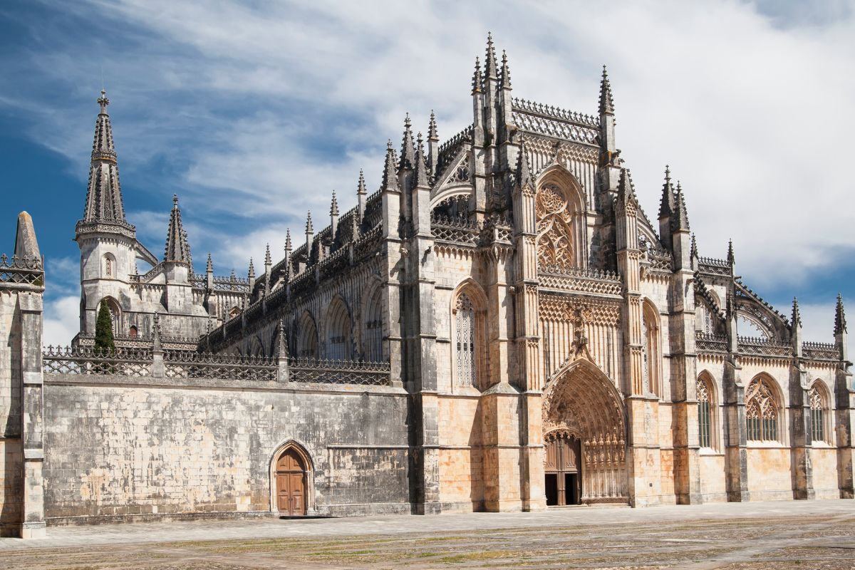 A Maravilha da Arquitetura Gótica: Mosteiro da Batalha. 1 A Maravilha da Arquitetura Gótica: Mosteiro da Batalha em Alcobaça
