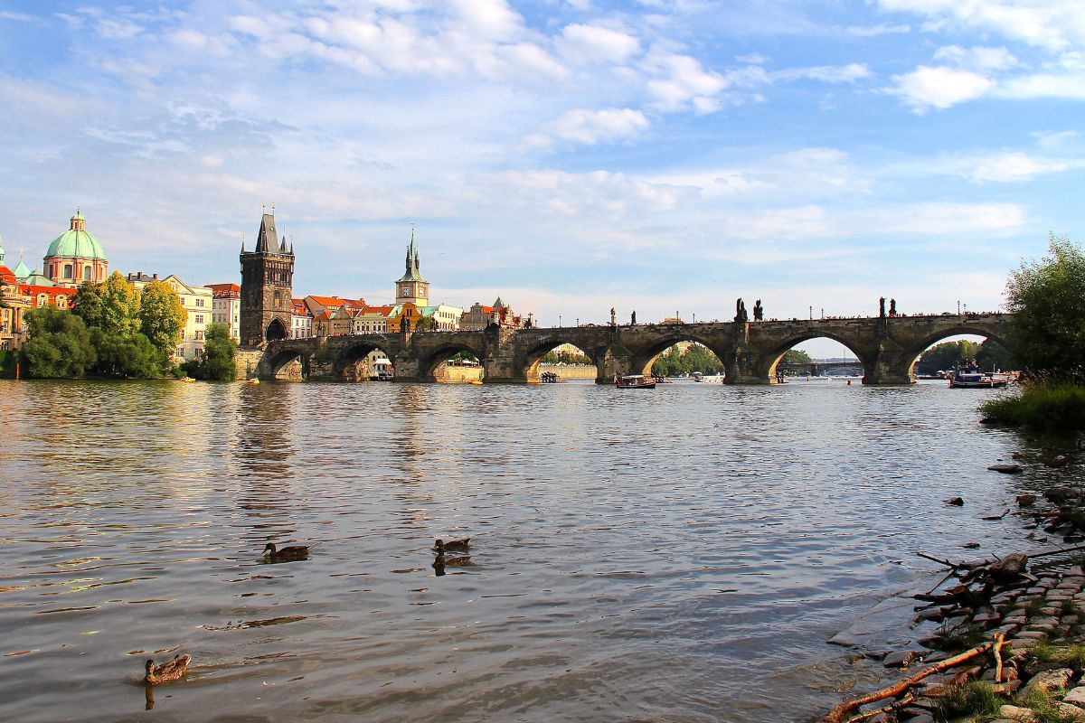 Pontes Incríveis - As 10 maiores do Mundo: Curiosidades e Histórias por Trás Delas! 12 Pontes Incríveis - As 10 maiores do Mundo: Curiosidades e Histórias por Trás Delas!