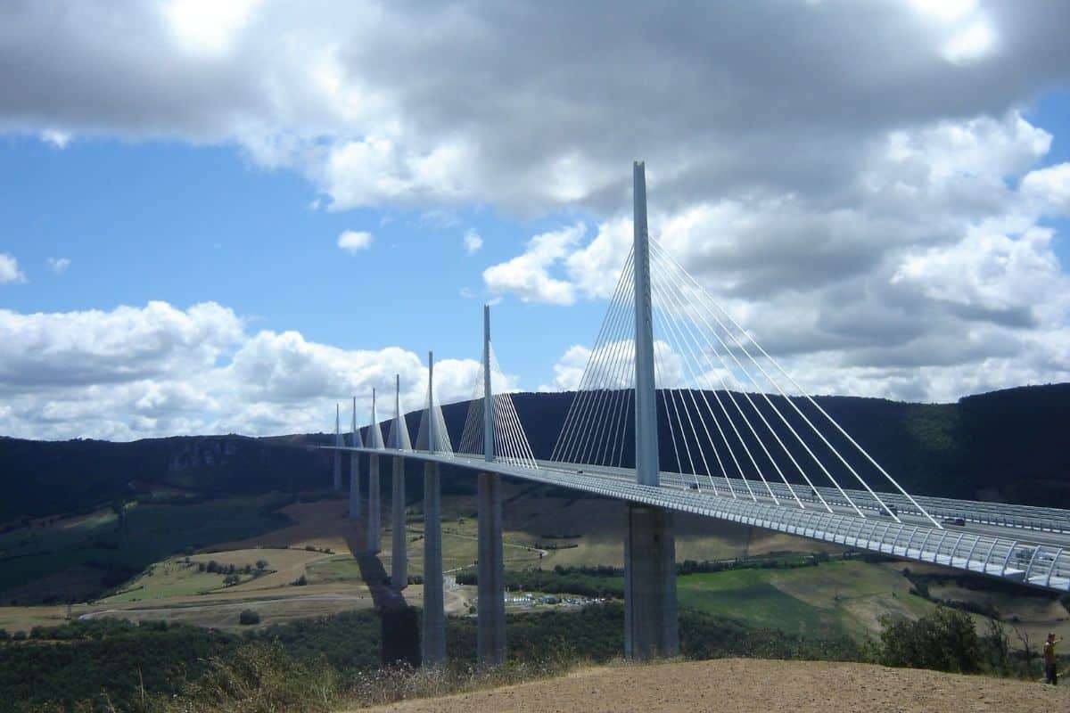 Pontes Incríveis - As 10 maiores do Mundo: Curiosidades e Histórias por Trás Delas! 22 Pontes Incríveis - As 10 maiores do Mundo: Curiosidades e Histórias por Trás Delas!