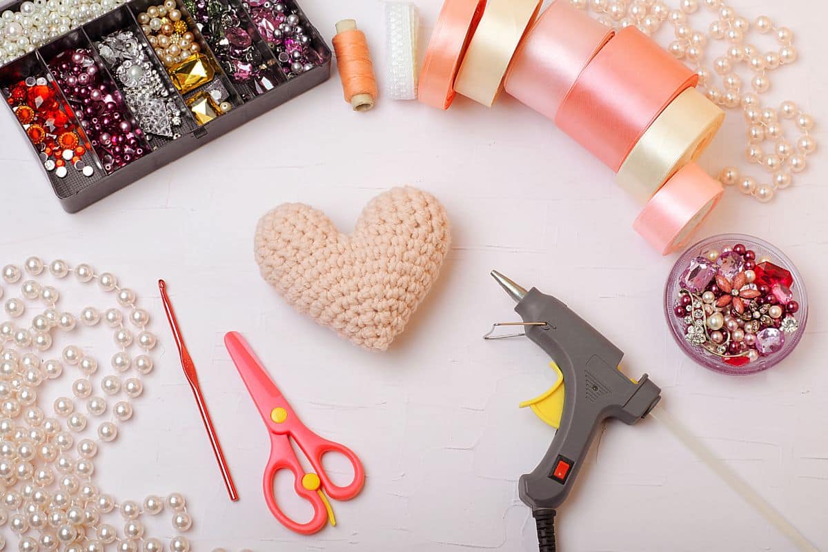 Como Fazer seus Próprios Quadros Decorativos: Guia de DIY 6 Como Fazer seus Próprios Quadros Decorativos: Guia de DIY