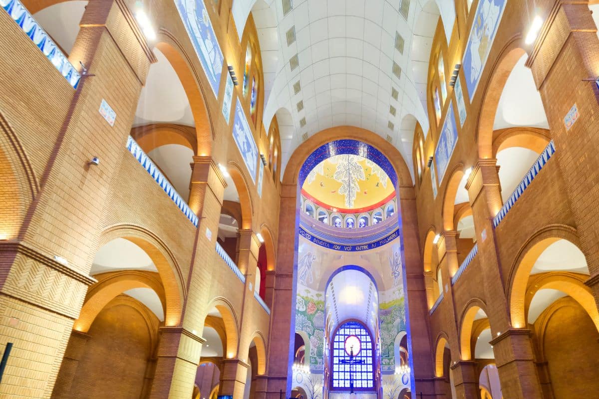 O Fascínio da Arquitetura do Santuário Nacional de Aparecida 11 O Fascínio da Arquitetura do Santuário Nacional de Aparecida