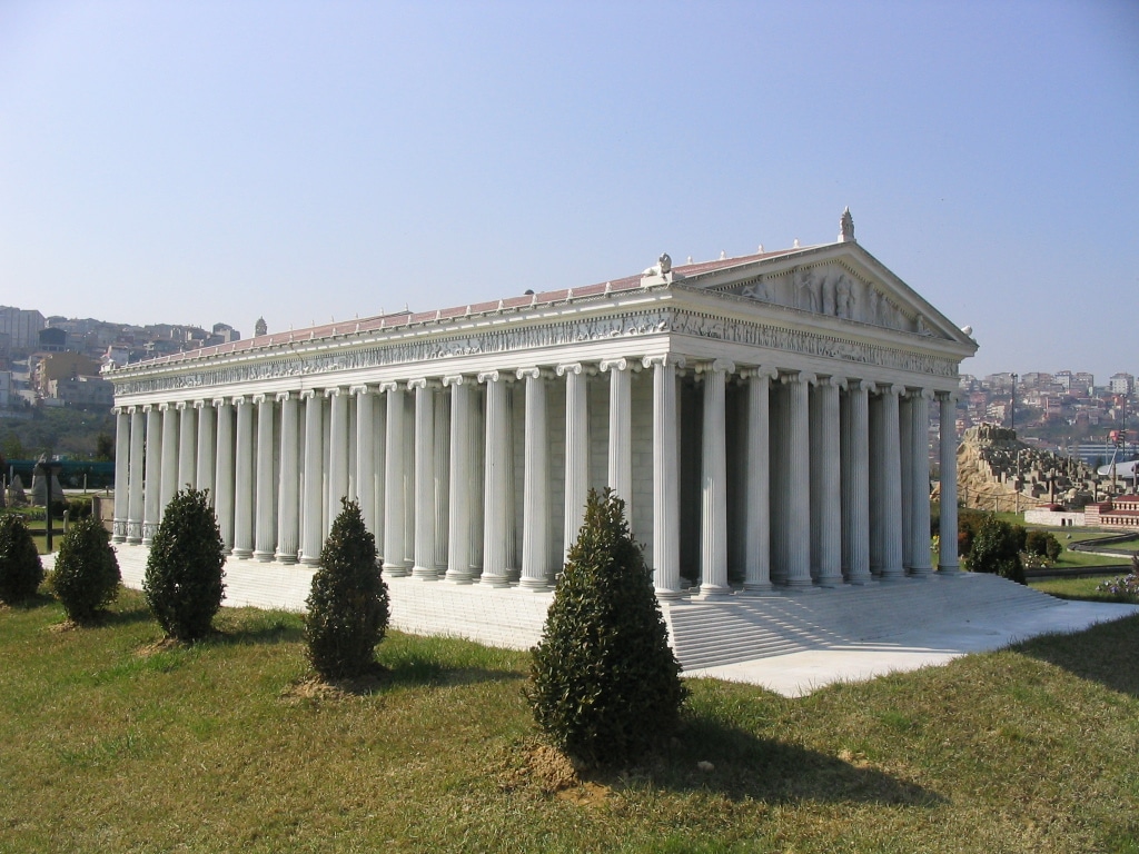 Conheça as 7 Maravilhas da Arquitetura Antiga e suas Curiosidades Históricas!