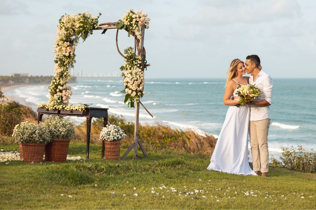 Decoração para Casamento na Praia: Como Planejar um Evento Inesquecível 1 Decoração para Casamento na Praia: Como Planejar um Evento Inesquecível