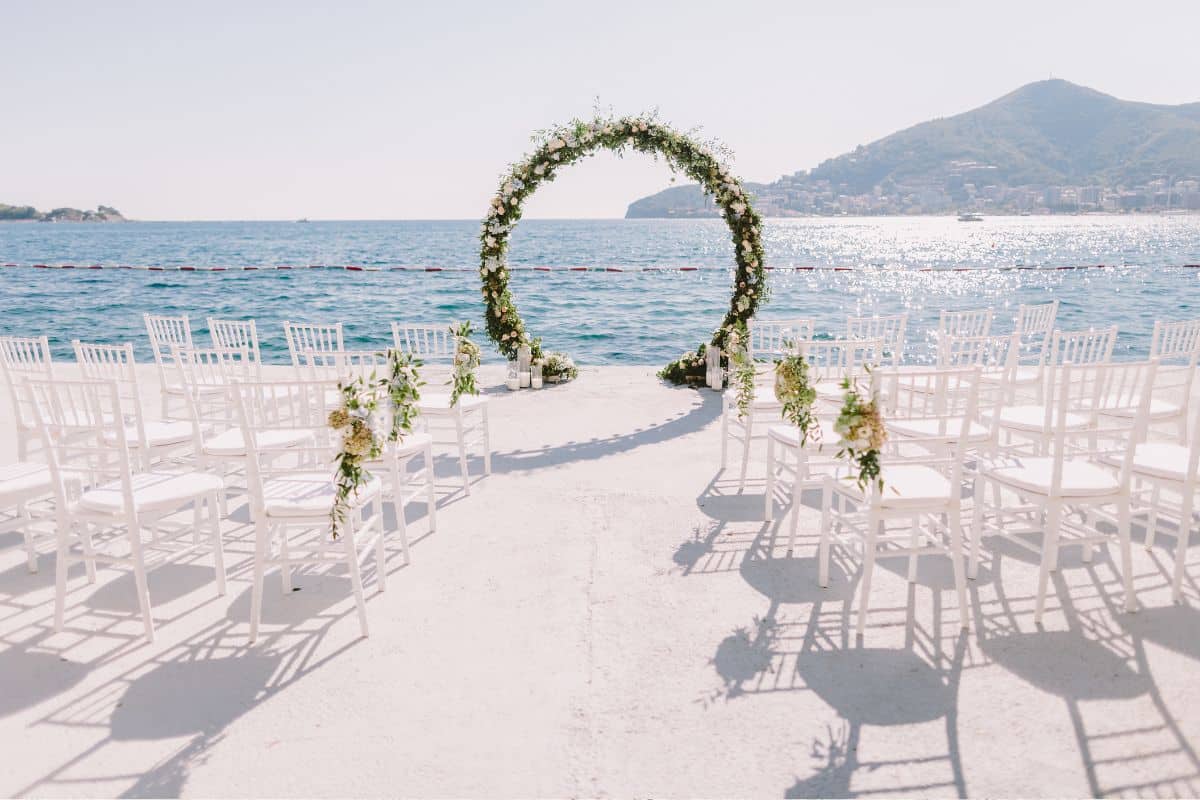 Decoração para Casamento na Praia: Como Planejar um Evento Inesquecível 9 Decoração para Casamento na Praia: Como Planejar um Evento Inesquecível