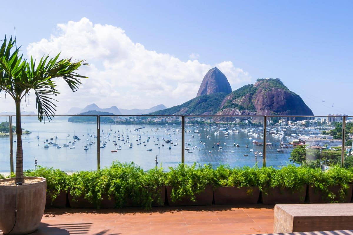 O Significado da Arquitetura do Pão de Açúcar para o Urbanismo Brasileiro 7 O Significado da Arquitetura do Pão de Açúcar para o Urbanismo Brasileiro