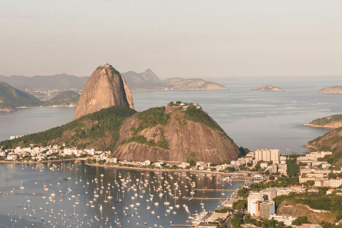 O Significado da Arquitetura do Pão de Açúcar para o Urbanismo Brasileiro 5 O Significado da Arquitetura do Pão de Açúcar para o Urbanismo Brasileiro