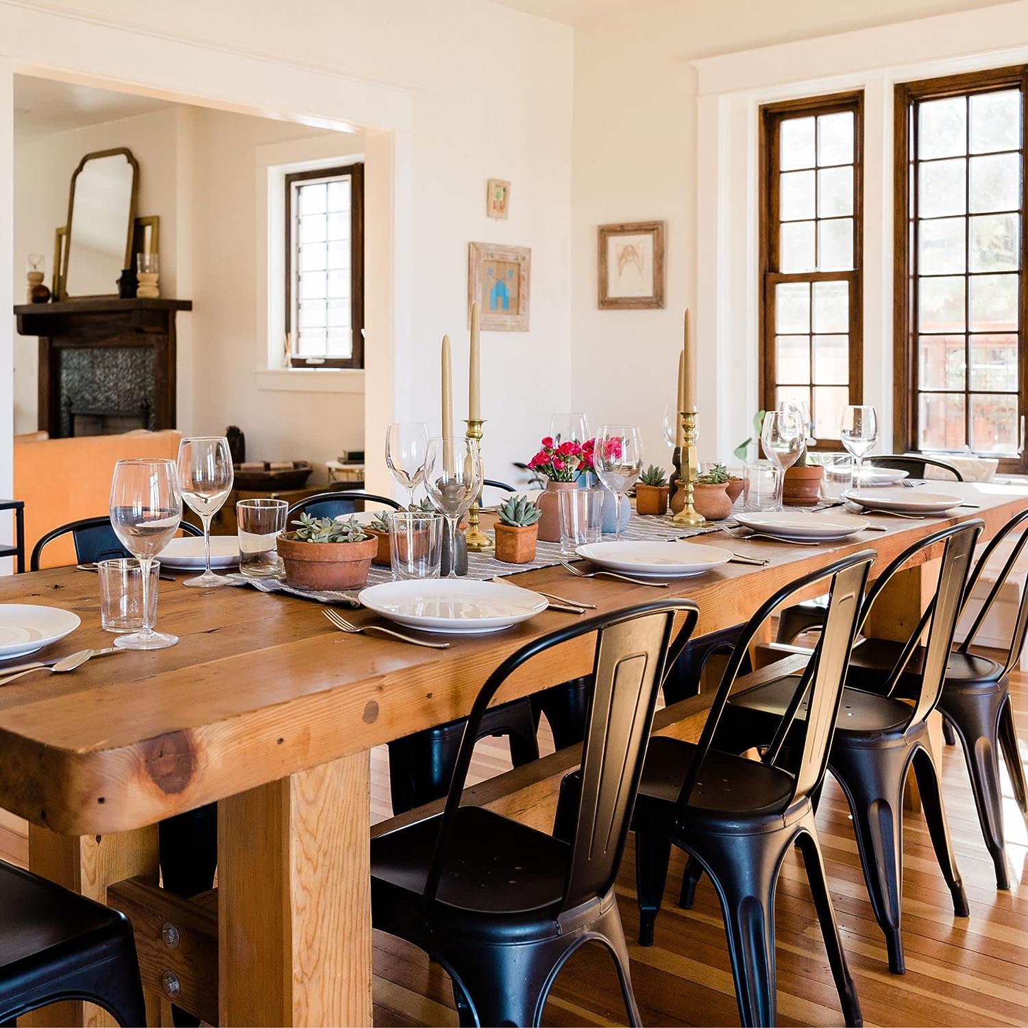 Estilo e Conforto: Os 7 Tipos de Cadeiras Decorativas Mais Populares para Cozinhas! 1 Os 7 Tipos de Cadeiras Decorativas mais Populares para Cozinhas