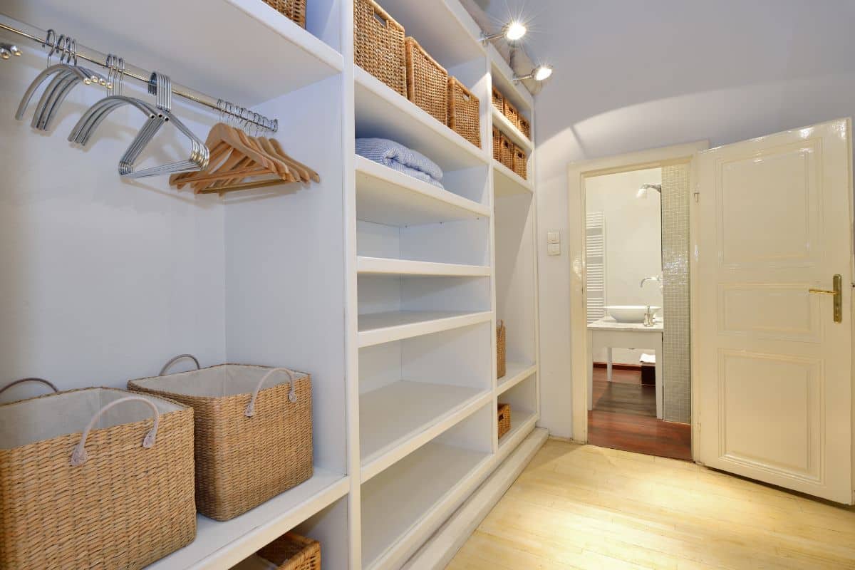 7 Dicas Práticas para Criar o Closet com Banheiro dos Seus Sonhos!