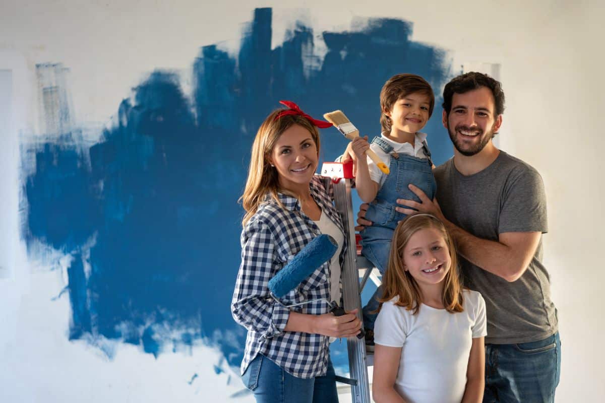 Como Pintar a Casa Sozinha: Dicas e Truques de Profissionais para Você! 1 Como Pintar a Casa Sozinho: Dicas e Truques de Profissionais para Você!