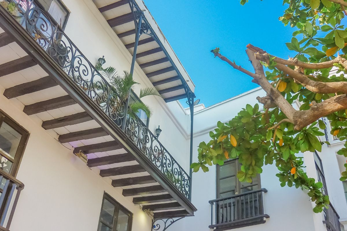 O Renascimento do Estilo Colonial: Uma Análise da Arquitetura Histórica Brasileira! 3 O Renascimento do Estilo Colonial: Uma Análise da Arquitetura Histórica Brasileira!