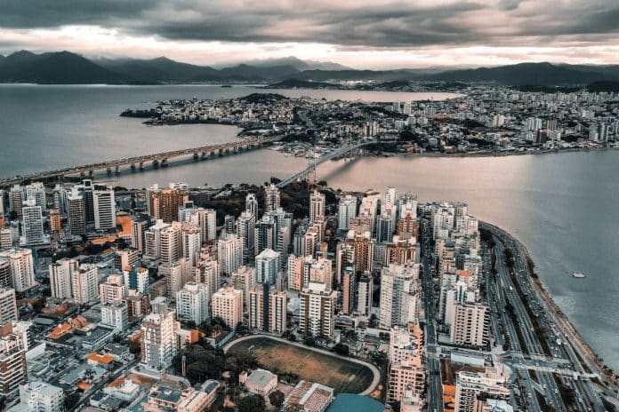 As 10 Cidades Brasileiras com Melhor Qualidade de Vida em 2023!