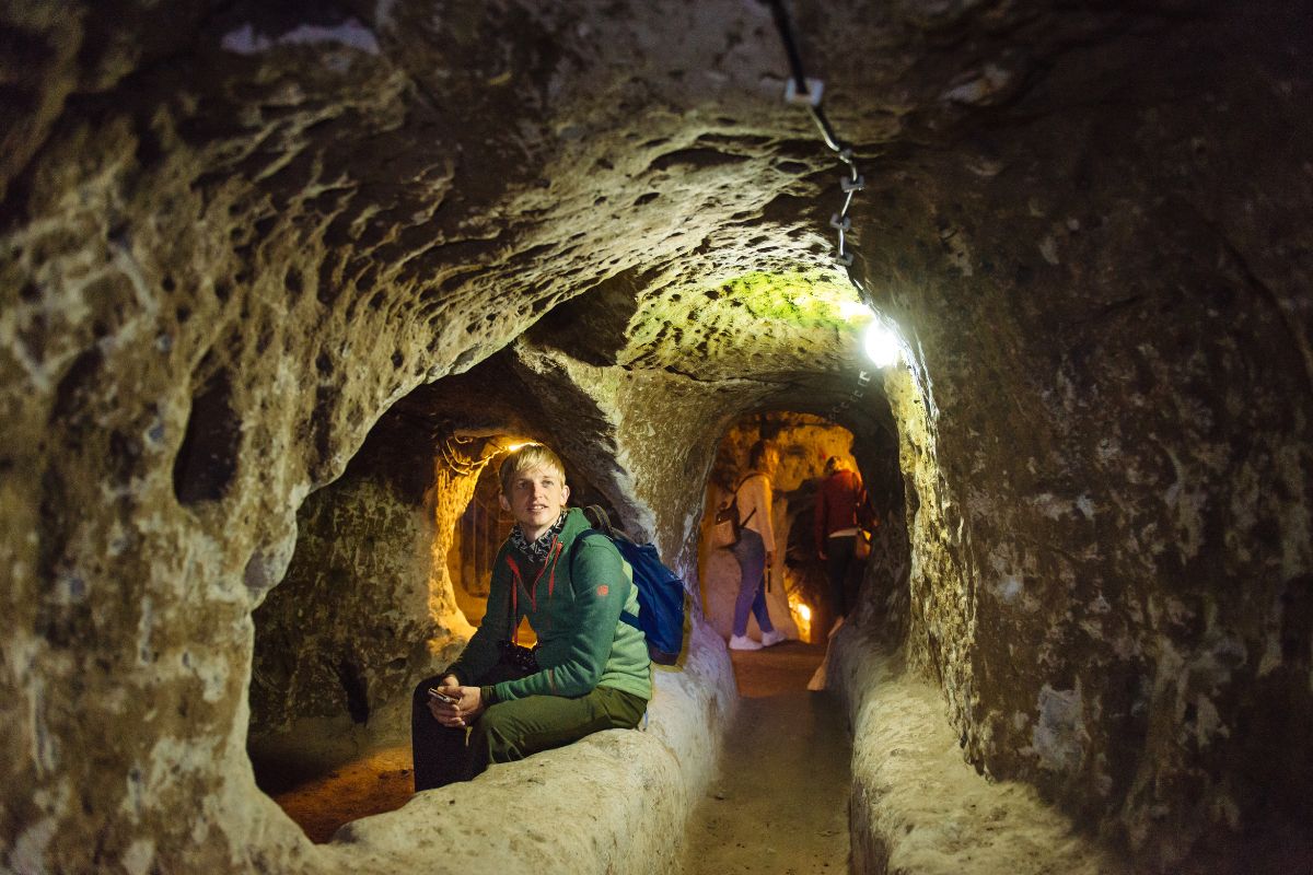 Templos Subterrâneos: As Maravilhas Escondidas de Cappadocia!