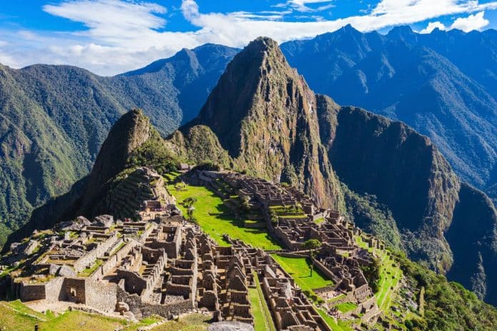 Mistérios da América Latina: Desvendando os Segredos dos Maias, Astecas e Incas!