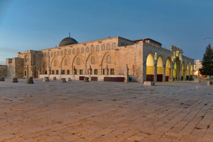 Descubra a Palestina: Uma Jornada pela História e Arquitetura!