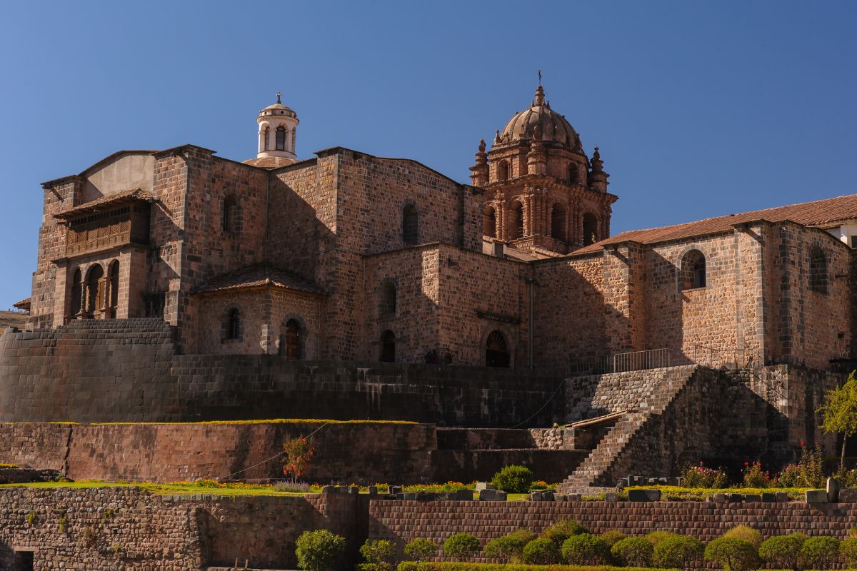 Cusco: O Coração do Império Inca e Seus Tesouros Arqueológicos!