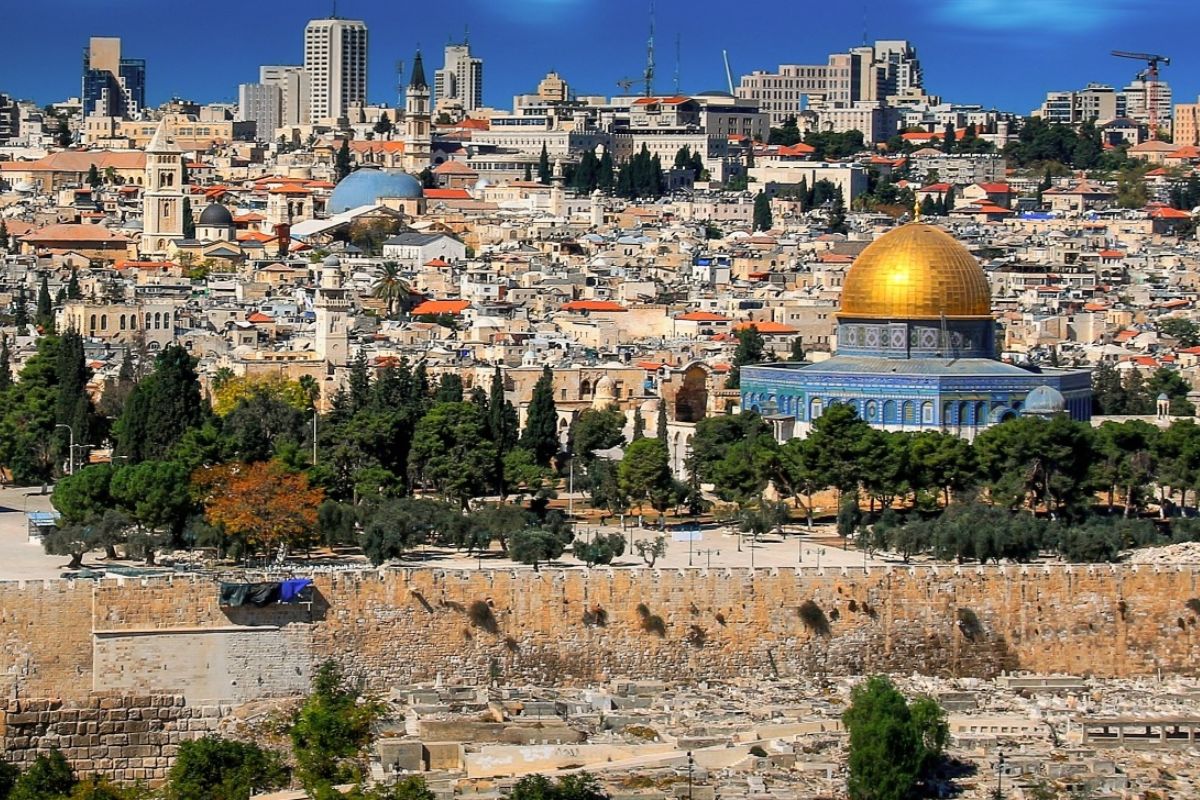 A Arquitetura Histórica de Israel: Da Antiguidade à Modernidade! 4 Jerusalém: A Cidade Sagrada e Seus Milênios de História!
