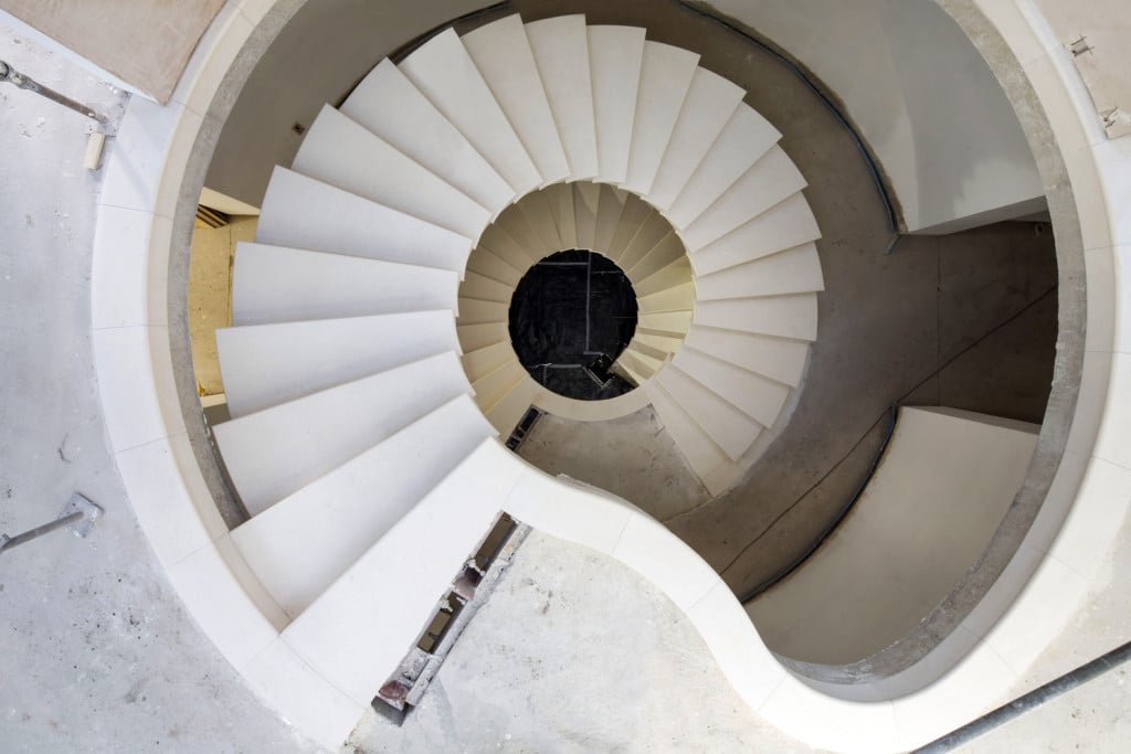 Escadas Modernas: 5 Designs Inovadores Para Sua Casa 5 arquitetura e a engenharia das escadas helicoidais