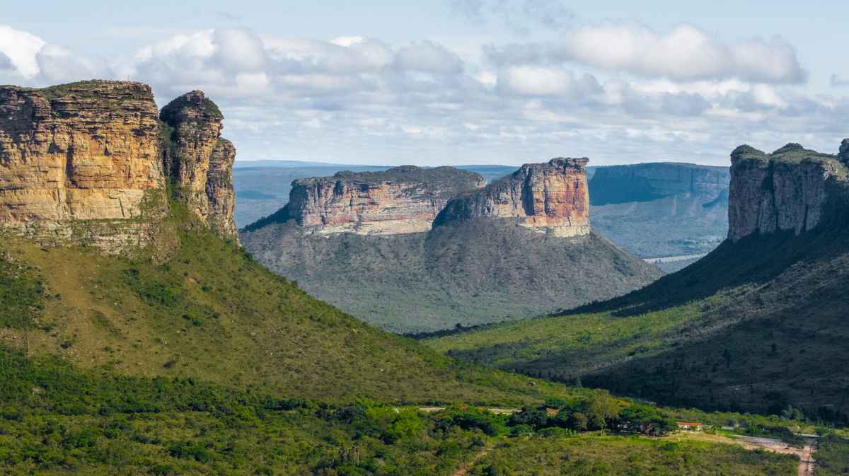 5 lugares incríveis no Brasil para passar as férias com o melhor custo-benefício. 2 chapada diamantina